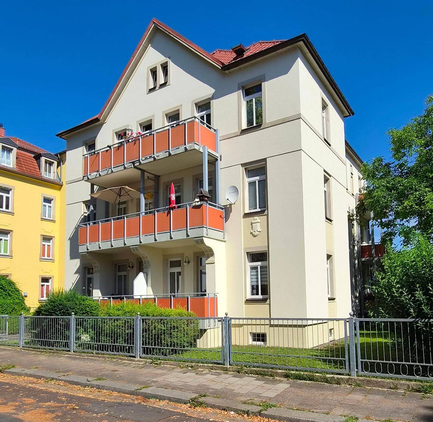 2 Raum Wohnung mit Balkon, 1157 Dresden