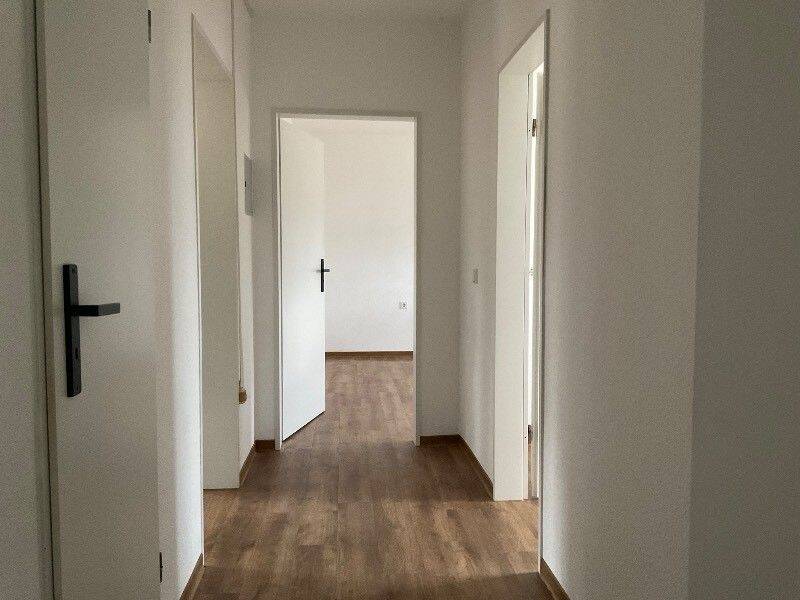 Wohnen im Grünen – 3-Zimmer Wohnung mit Balkon am Johannesberg, 36251 Bad Hersfeld