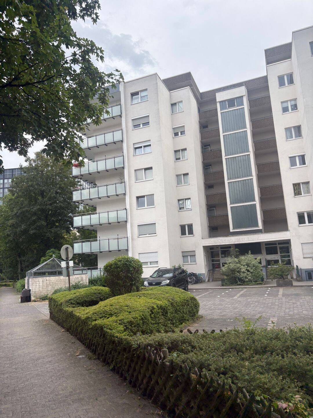 Top geschnittene 2 Zimmer WHG mit Stellplatz an der Börse, 65760 Eschborn