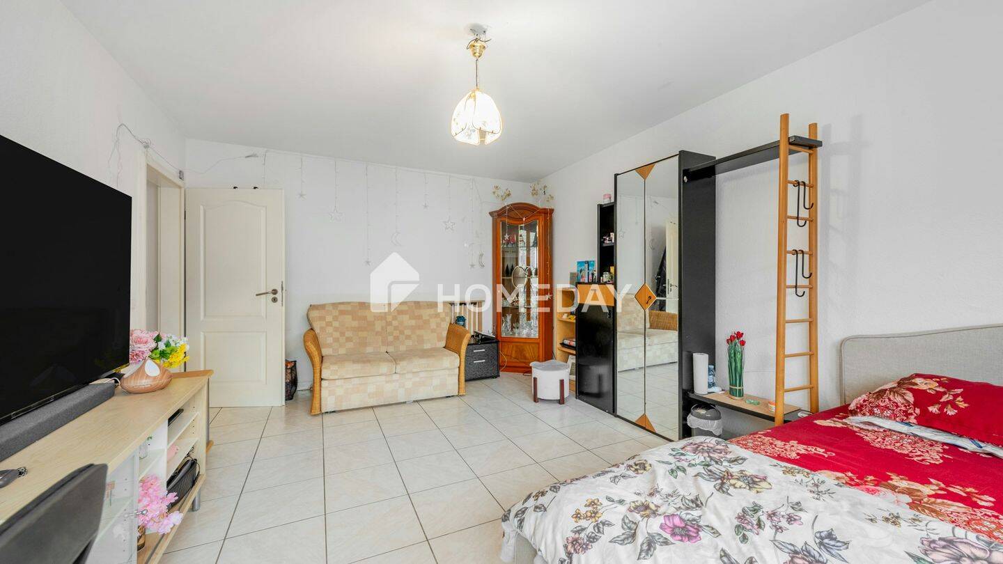 Zentrale, lichtdurchflutete 2-Zimmer-Wohnung mit Einbauküche und gepflegtem Ambiente, 45127 Essen
