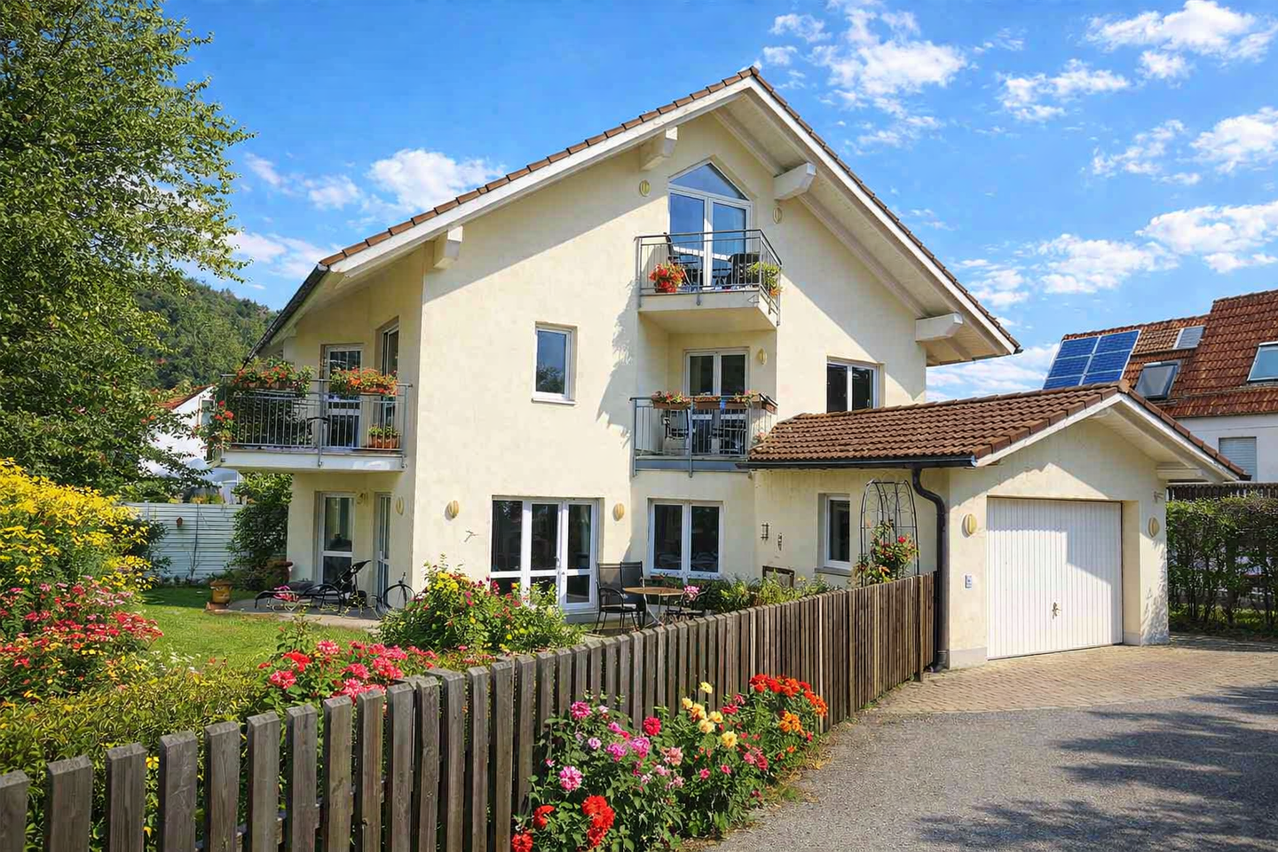 Gepflegte DHH mit 5 Zimmern in Starnberg, 82319 Starnberg