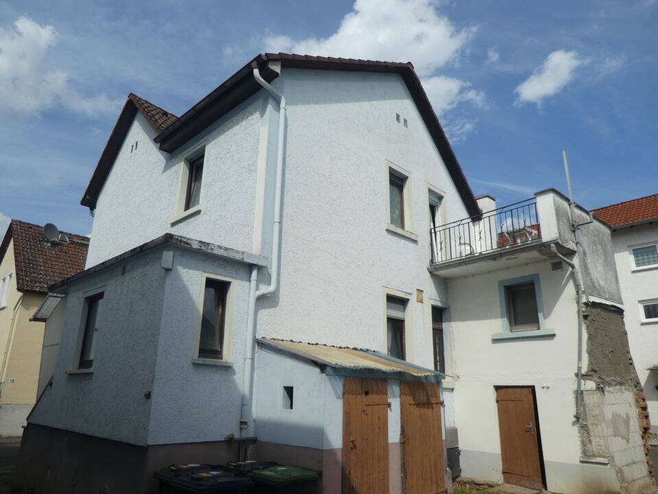 Sanierungsbedürftiges Einfamilienhaus mit Potential in Wixhausen!, 64291 Darmstadt (Arheilgen Wixhausen)