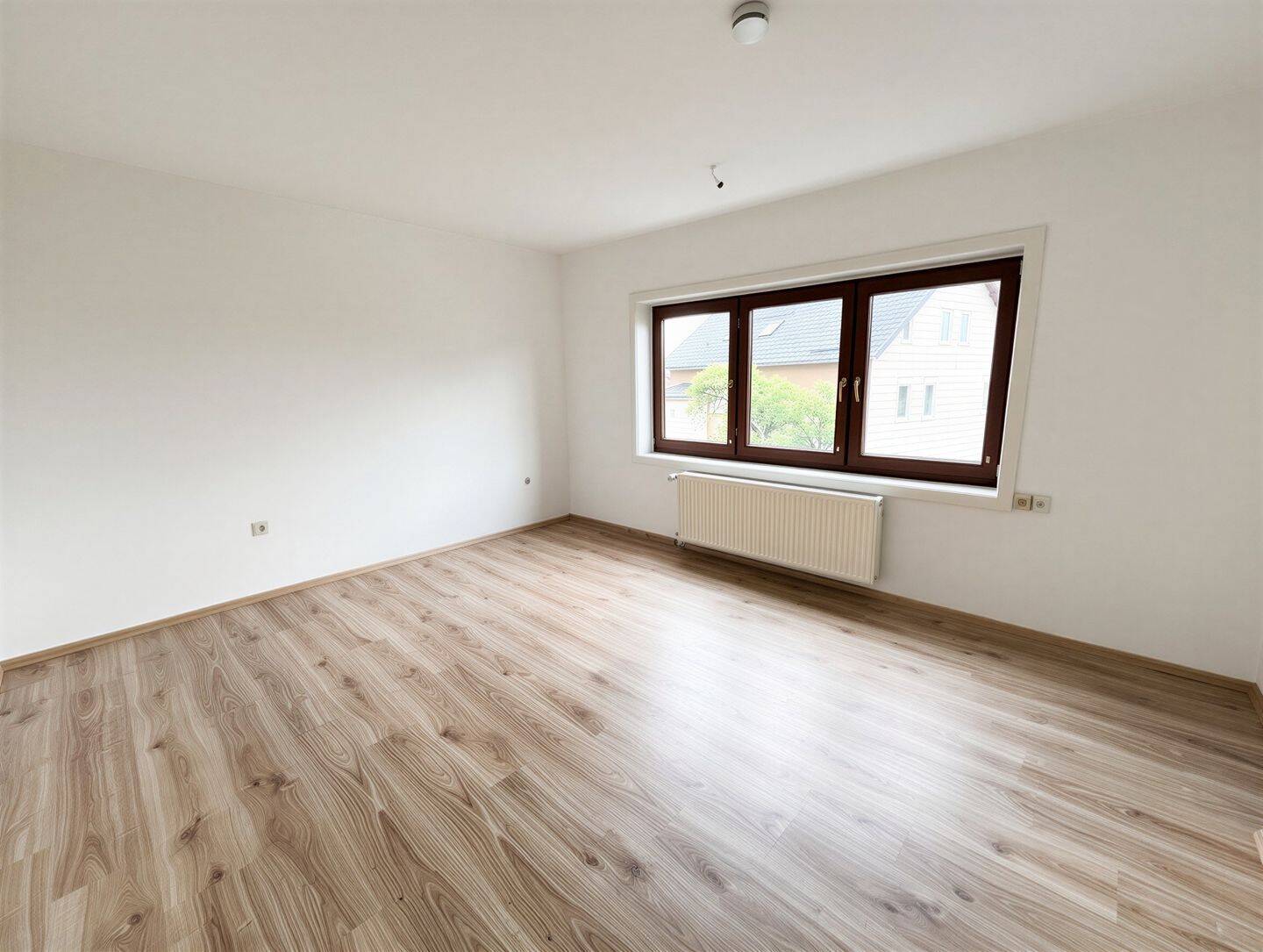 Großzügige 3-Zimmer-Wohnung mit Balkon und Garage in Neustadt!, 96465 Neustadt b. Coburg