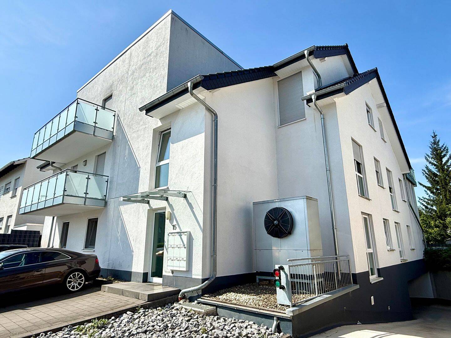 Einziehen, wohlfühlen und langfristig sparen. Moderne ETW mit Energieklasse A+., 33104 Paderborn