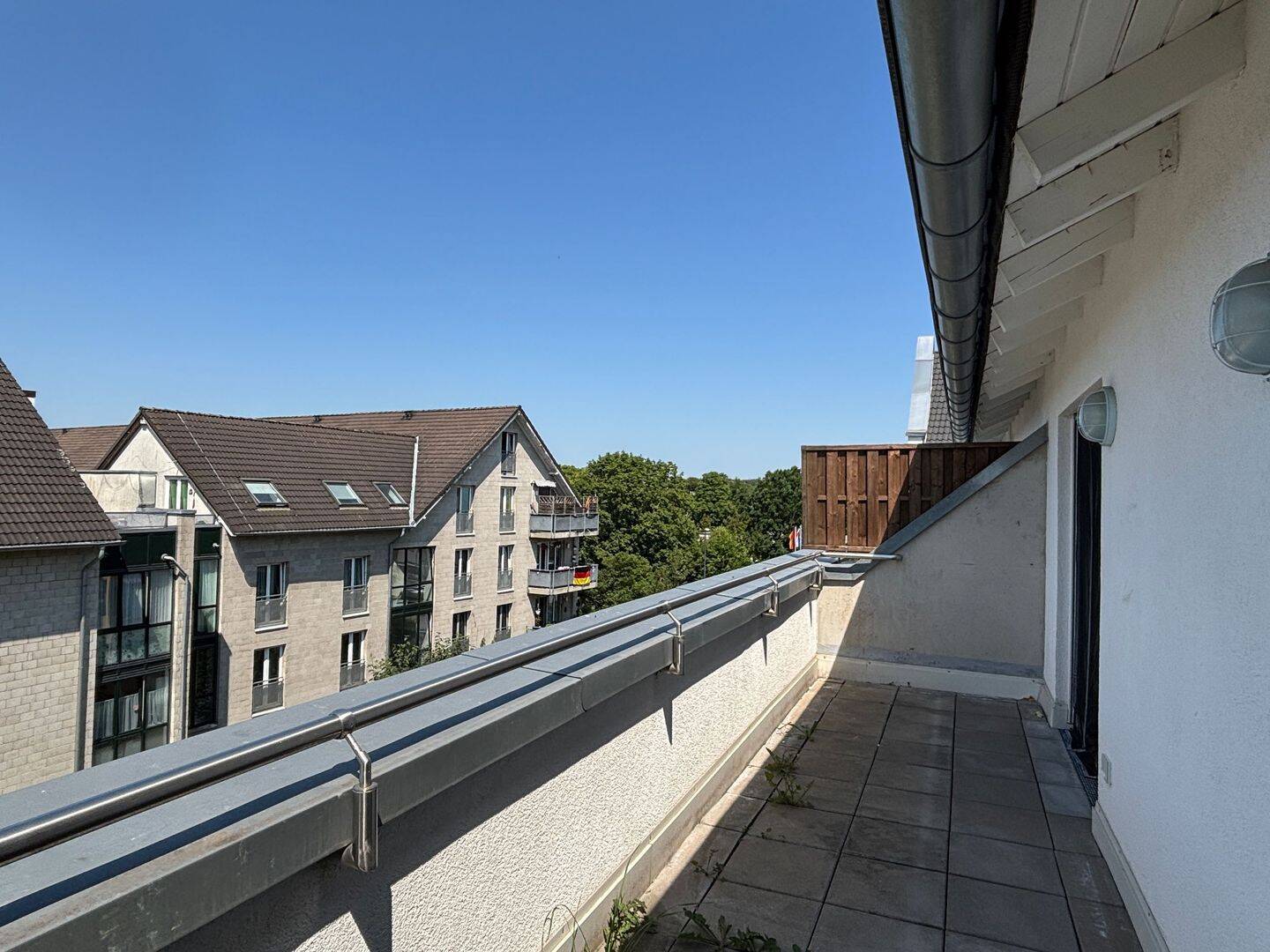 Moderne 2 Zimmer Wohnung auf zwei Etagen mit Balkon!, 51147 Köln (Porz)