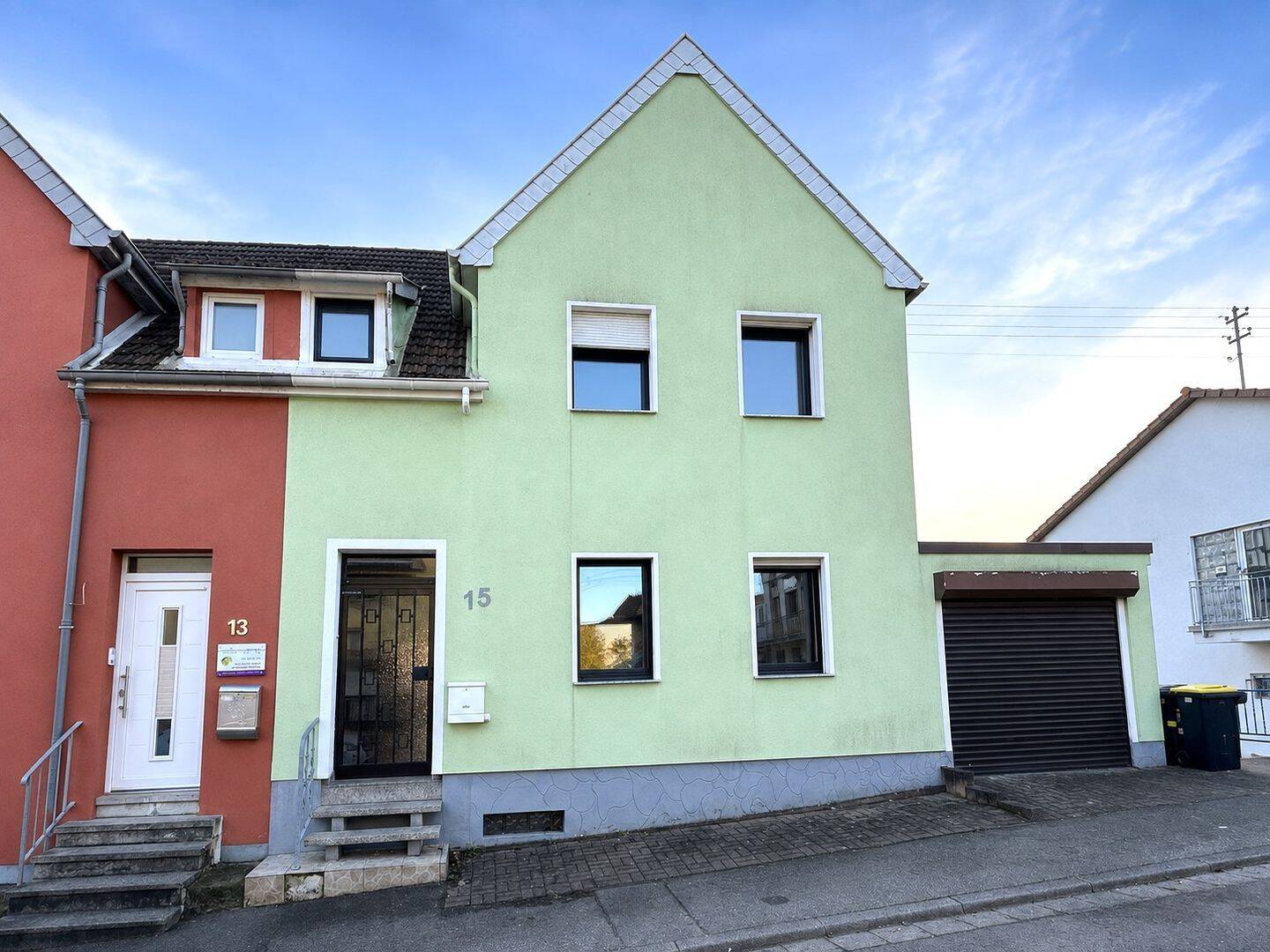 Sonniges Familienhaus mit Garten, Garage & ELW!, 66287 Quierschied