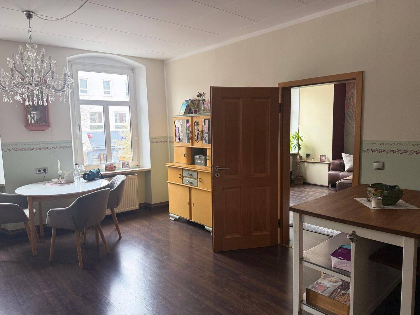 Großzügig wohnen auf 3 Etagen:Schicke Maisonette-Wohnung im Herzen der Stadt Hof(ca. 185 m²) ab 1.12, 95028 Hof (Haidt Innenstadt Jägersruh Leimitz)