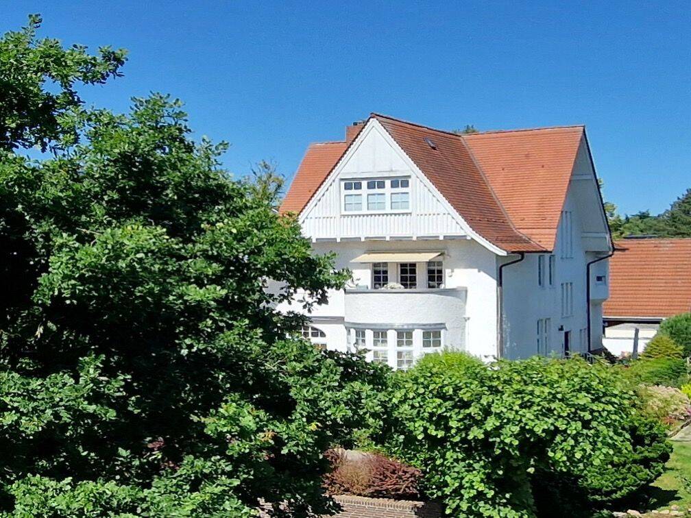 Stilvolle Erdgeschoßwohnung mit Gartenterrasse, 23570 Lübeck (Travemünde)