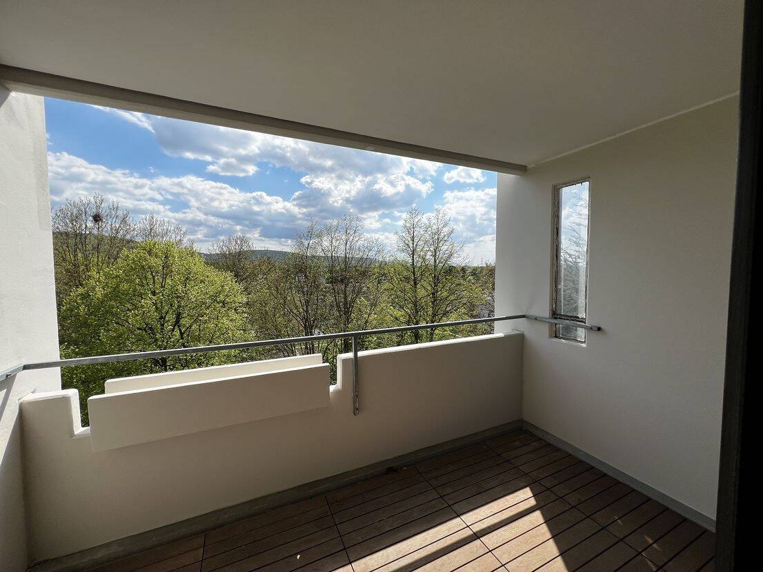 Rüppurr +++ Renovierte 3,5 ZI ETW mit neuer Einbauküche und Sonnenbalkon mit phantastischer Aussicht, 76199 Karlsruhe (Rüppurr Weiherfeld-Dammerstock)