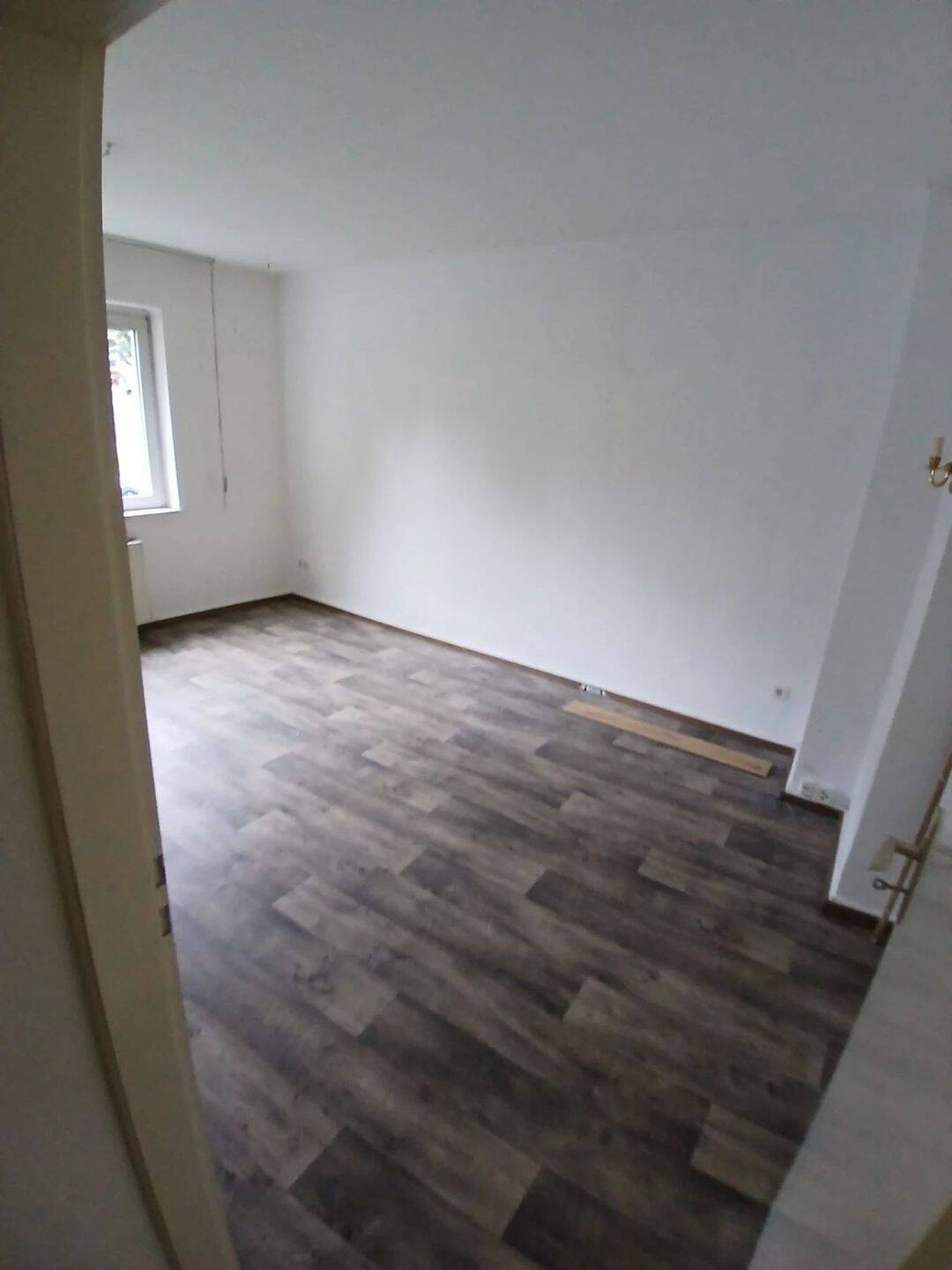 Wunderschöne 2 – Zimmer Wohnung in Remscheid, 42853 Remscheid (Innen Nord)