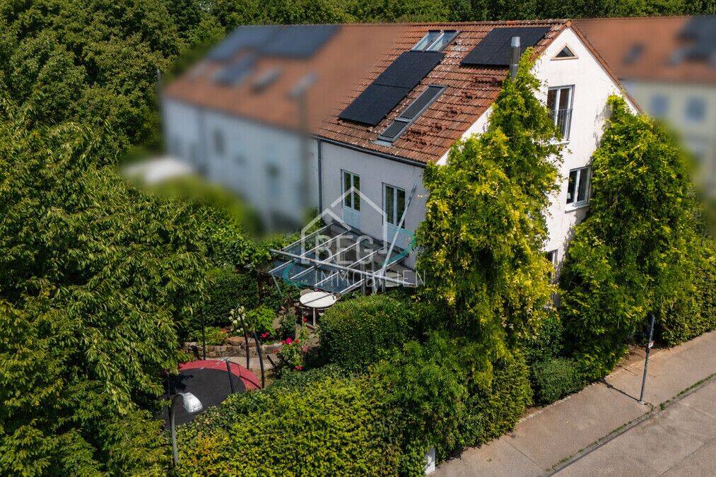 Familienfreundliches Reihenendhaus mit Gartenidylle, 70378 Stuttgart