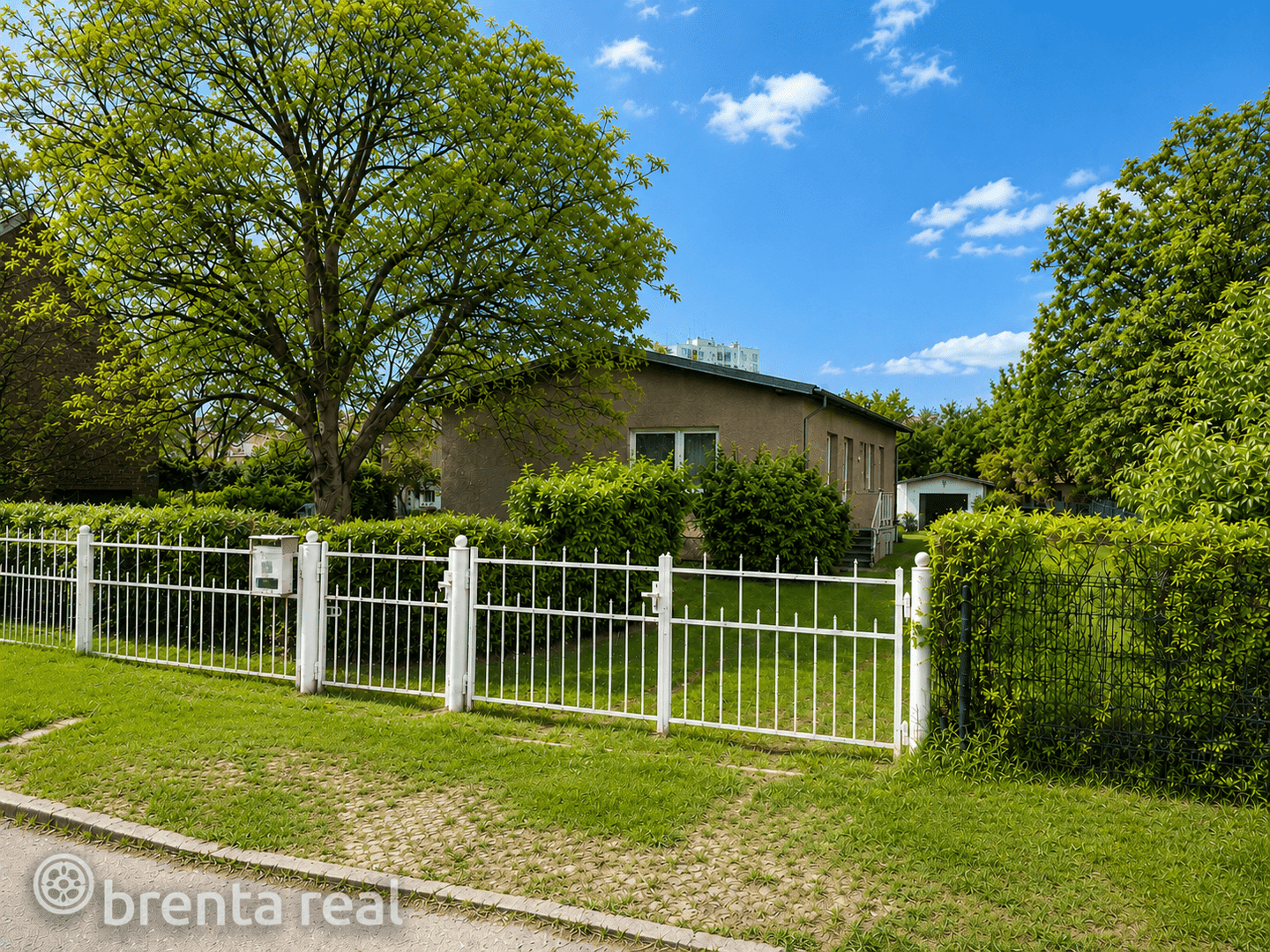 Unterkellerter Bungalow auf teilbarem Grundstück, 12685 Berlin (Marzahn-Hellersdorf Marzahn)