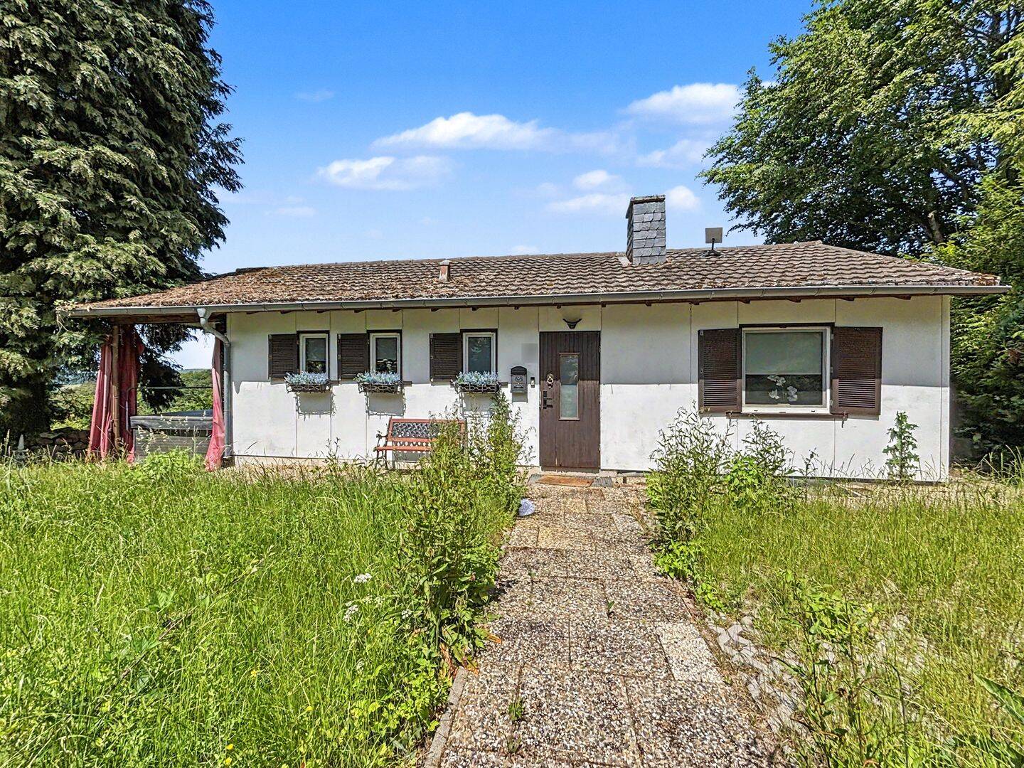 Besonderes Ferienhaus mit Erlebnis- und Vermietungskonzept und traumhaften Panoramablick in Schotten, 63679 Schotten