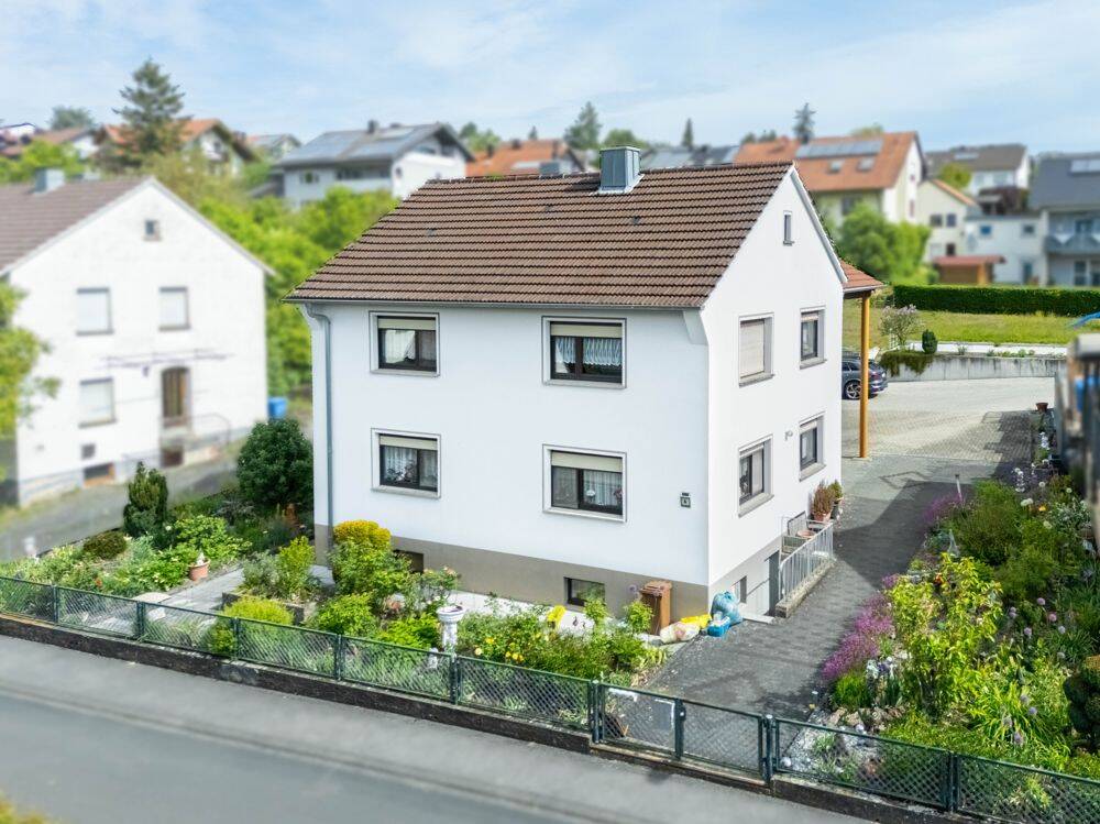 Einziehen und wohlfühlen – gepflegtes Einfamilienhaus mit Potenzial!, 97842 Karbach