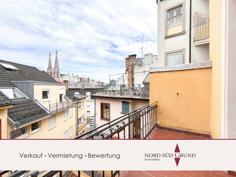 2-Zimmer-Altbauwohnung mit Balkon in Baden-Baden Innenstadt, 76530 Baden-Baden (Ebersteinburg Innenstadt Lichtental Varnhalt Weststadt)