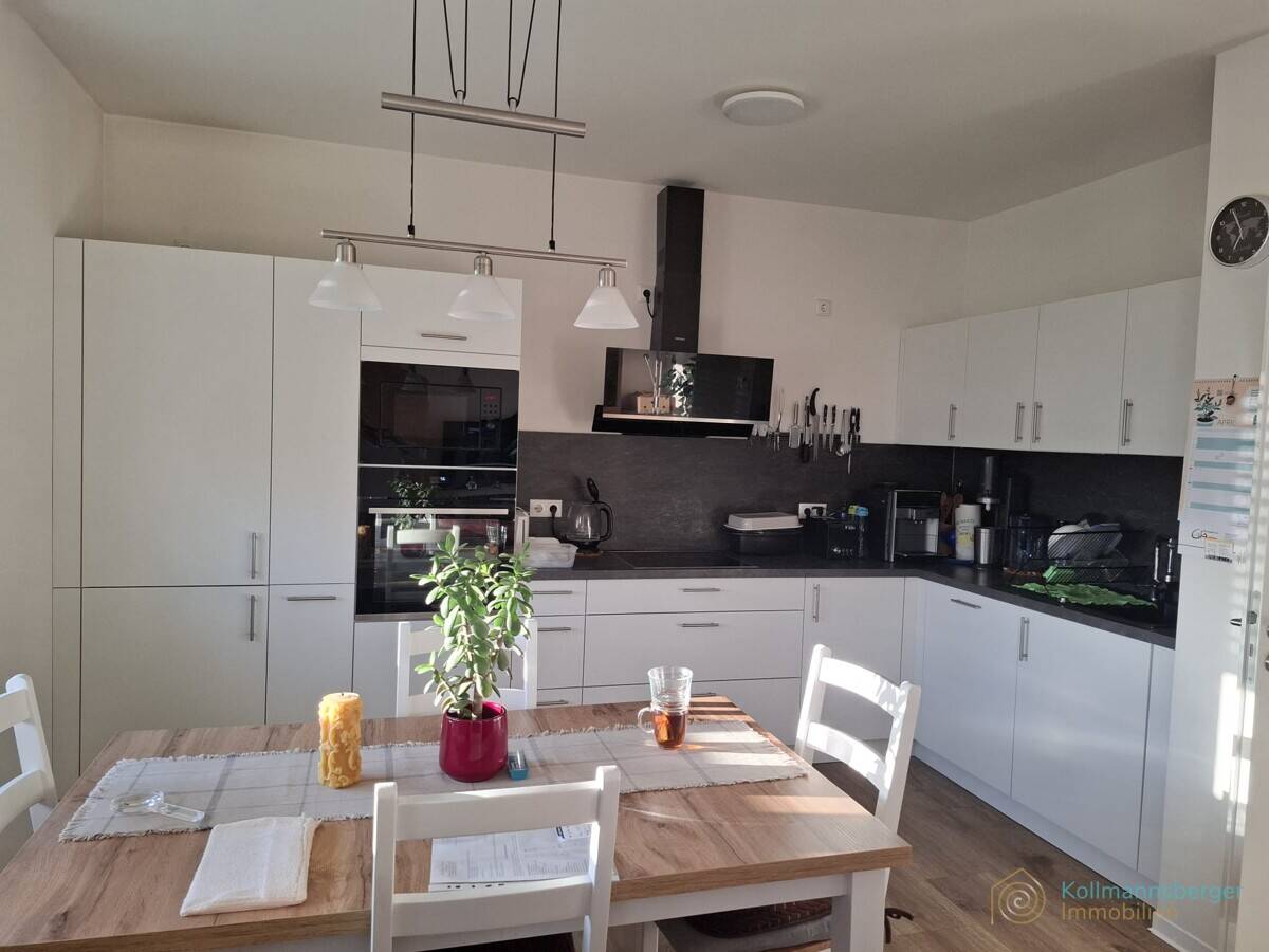 Modern und Barrierefrei 2-Zimmer-Wohnung mit Balkon, Einbauküche, Keller und 1 Außenstellplatz, 84550 Feichten a.d. Alz