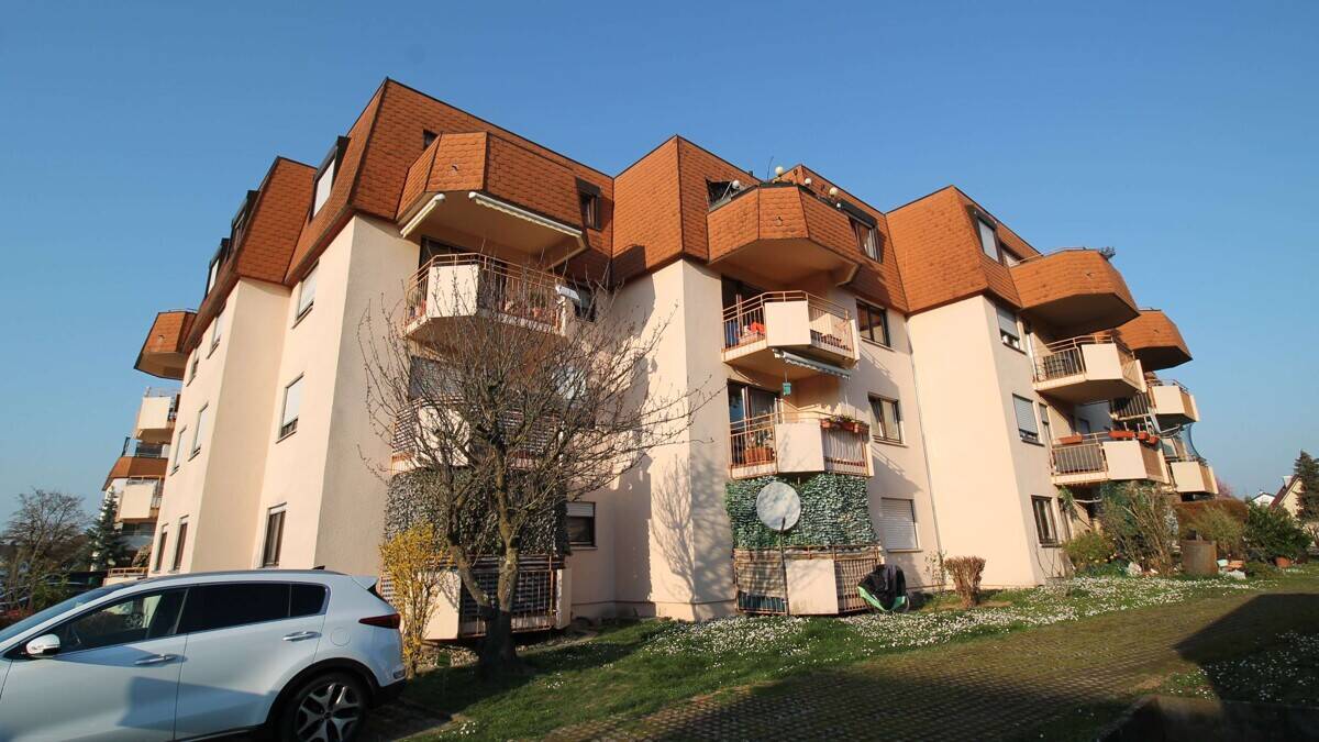 *** Ihr neues Zuhause im EG: 2 Zimmer-Wohnung mit Balkon und Stellplatz ***, 74348 Lauffen am Neckar