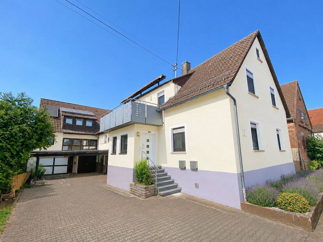 Zwei verbundene Häuser auf ehemaligem Hofareal – ideal für Familie, Beruf und Visionen in Beilstein, 71717 Beilstein
