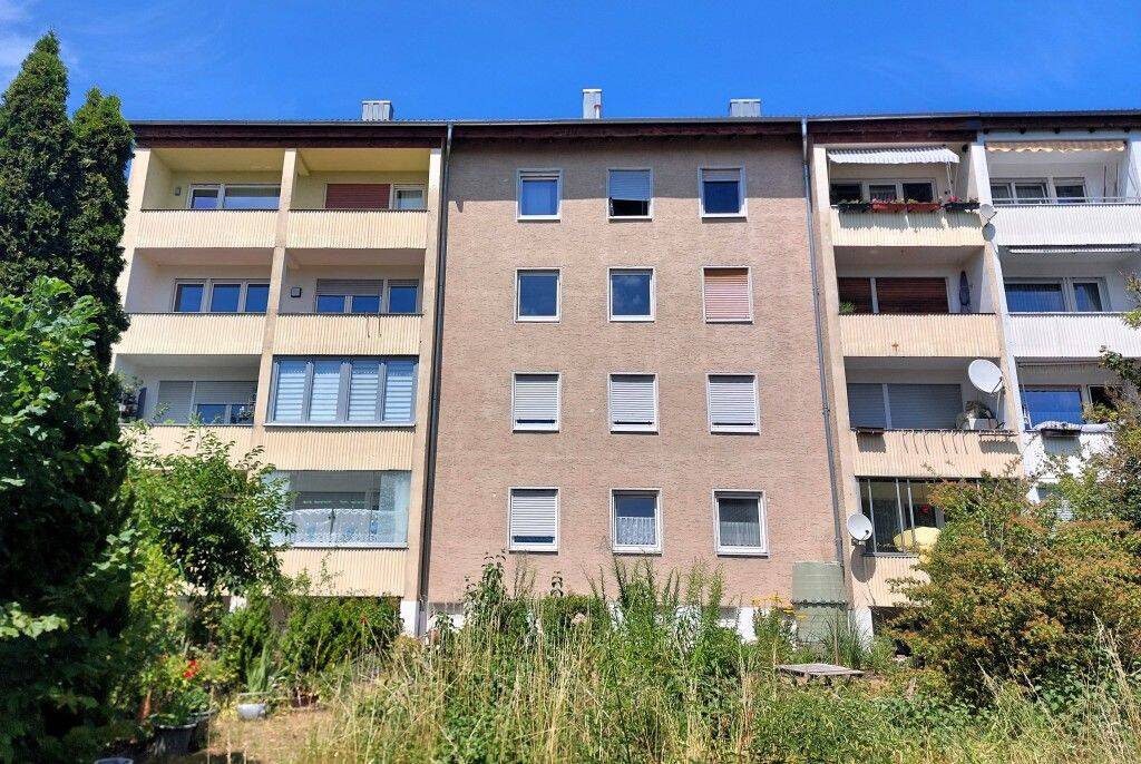 Großzügige 4-Zimmer-Wohnung mit Balkon, Gartenanteil und Garage, 91522 Ansbach