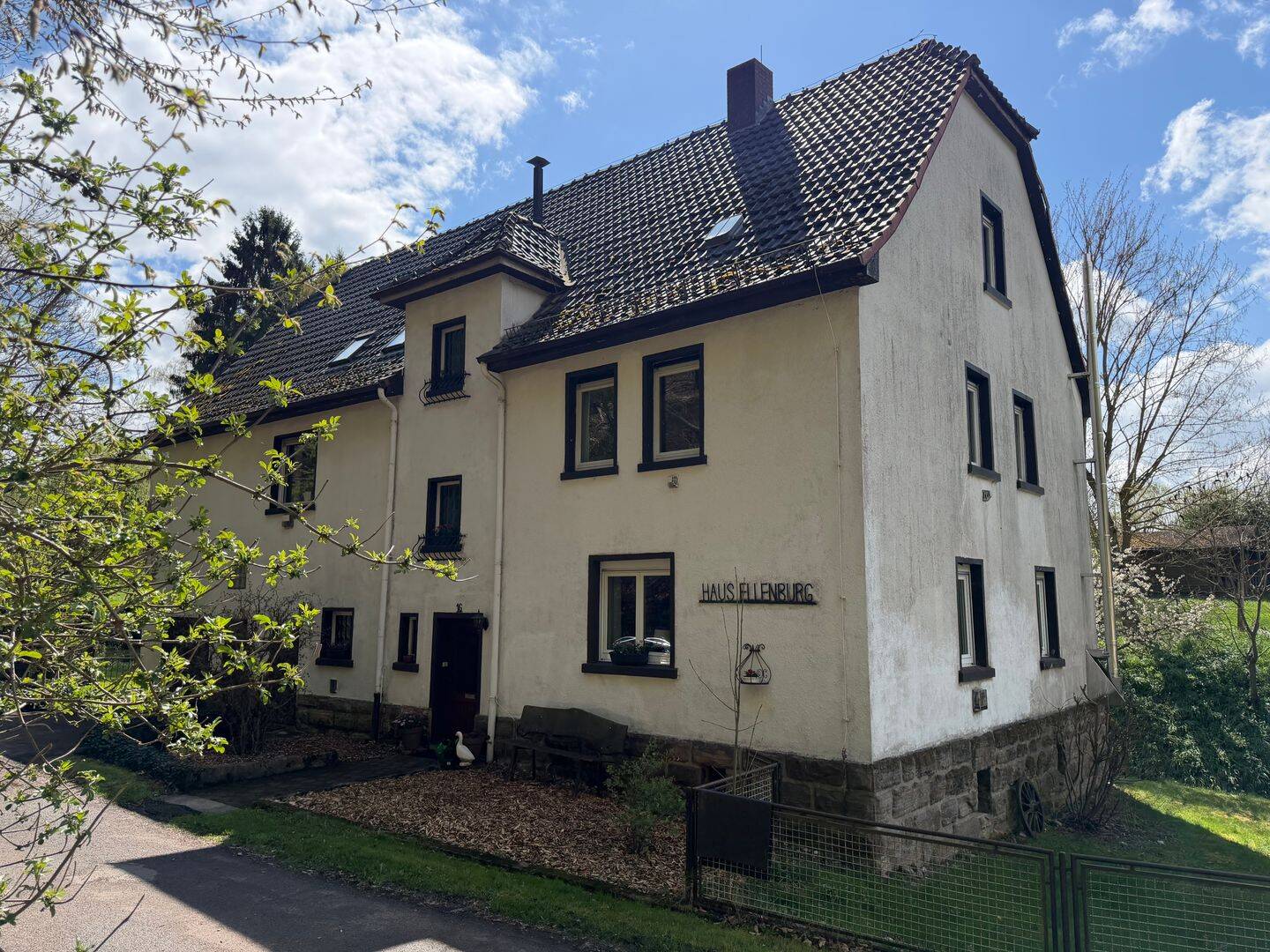 Uriges Wohnhaus in idyllischer Ortsrandlage – Leben im Einklang mit der Natur!, 34477 Twistetal