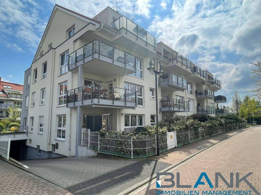 Moderne 4-Zi.-Maisonette mit Loggia, 2 Bädern & Aufzug, inkl. EBK und TG-Stellplatz!, 65934 Frankfurt am Main (Höchst Nied)
