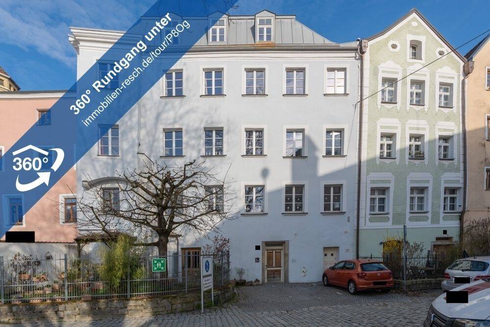 Komplette Etage in historischem Altbau an der Ortspitze- Zwei Eigentumswohnungen mit freiem Innblick, 94032 Passau (Altstadt Haidenhof-Nord Haidenhof-Süd Innstadt)