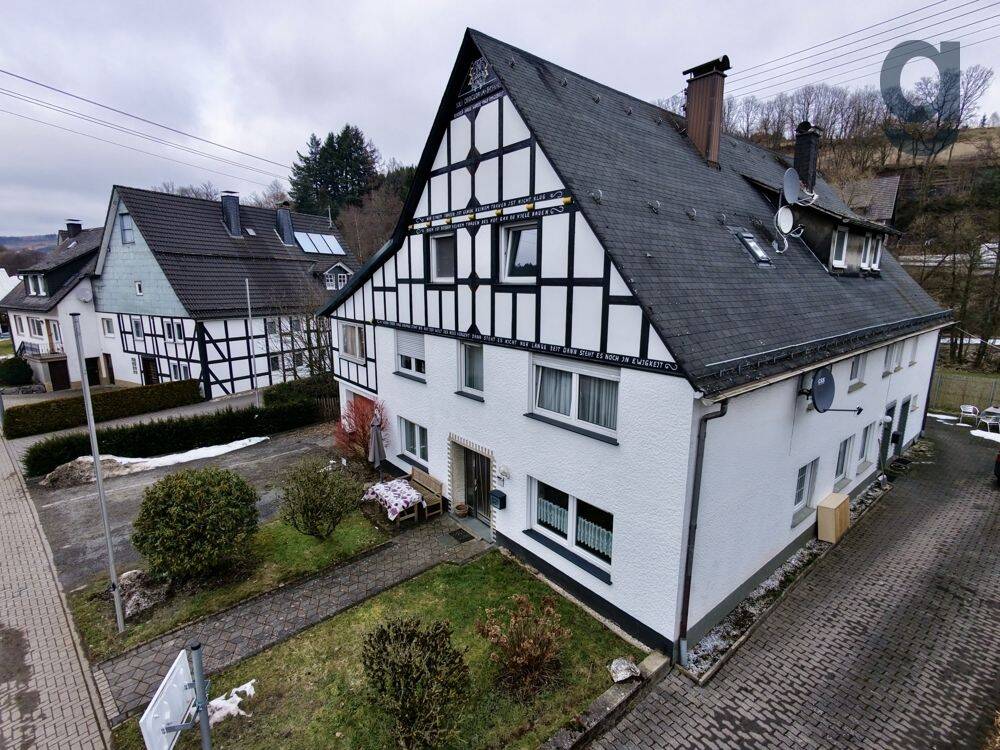 Viel Platz für Ihre Familie – Haus mit Charakter, 57399 Kirchhundem