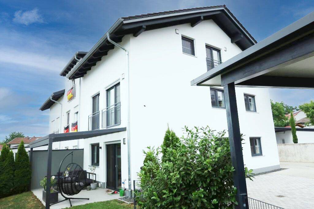 neuwertiges Reiheneckhaus, viele Extras, bei Vilsbiburg, 84137 Vilsbiburg