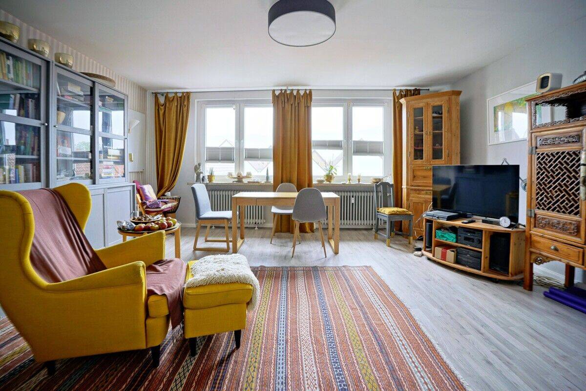 Sofort verfügbar: Helle, gepflegte Eigentumswohnung mit Balkon und Stellplatz im Herzen von Neustadt, 31535 Neustadt am Rübenberge
