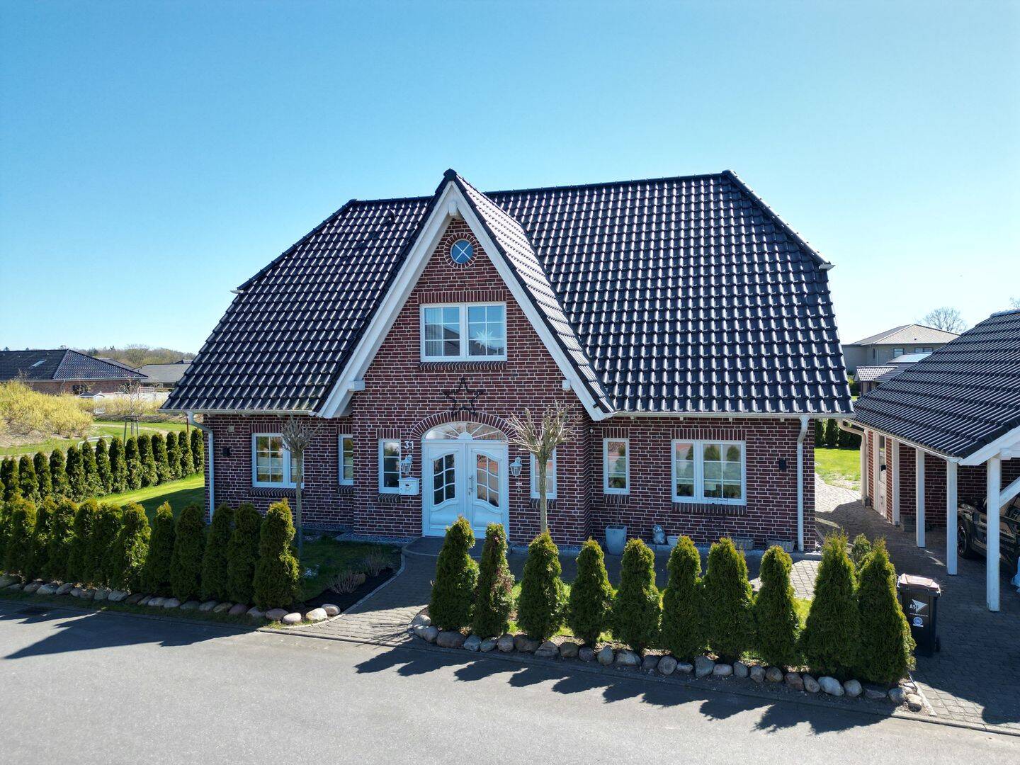 Geräumiges Familienhaus mit Terrasse in Gelting, 24395 Gelting