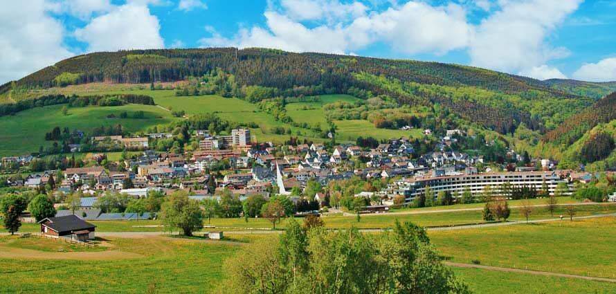 Neubau Penthouse mit 106 m² Dachterrasse & eigener Etage – Wohnen mit traumhaften Blick auf die Willinger Berge, 34508 Willingen (Upland)