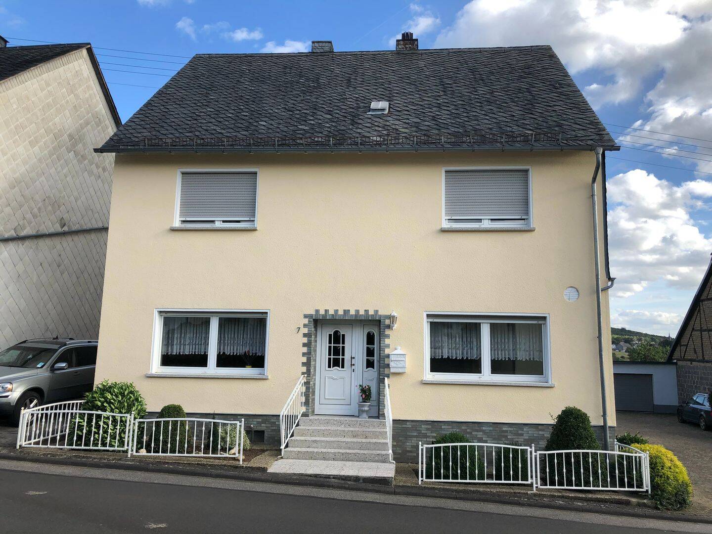 Helle 3,5-Zimmer-Wohnung mit Balkon und gehobener Ausstattung in Schneppenbach, 55608 Becherbach bei Kirn