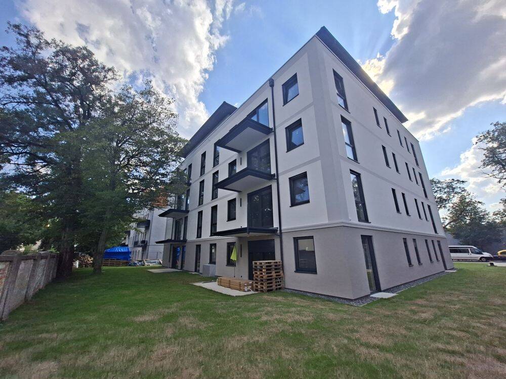 Großzügige 4 RWG mit Balkon und Lift – Moderne hochwertige Eigentumswohnung zu vermieten! Neubauprojekt!, 1139 Dresden (Kaditz Mickten Pieschen-Süd Trachau)
