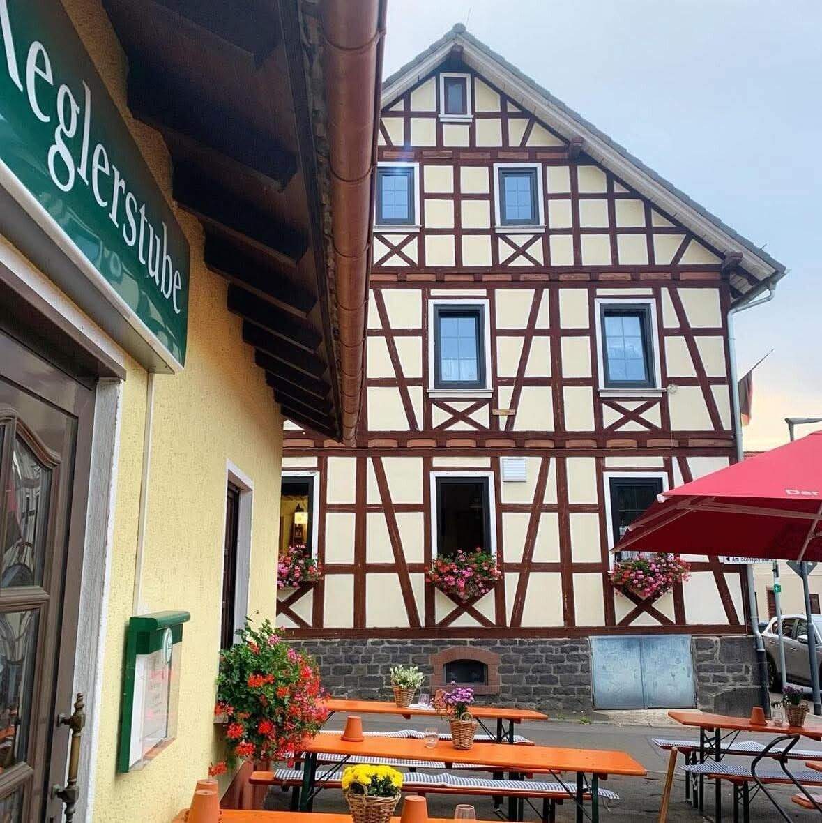 Vom Traditionshaus zum modernen Wohnensemble!, 36325 Feldatal