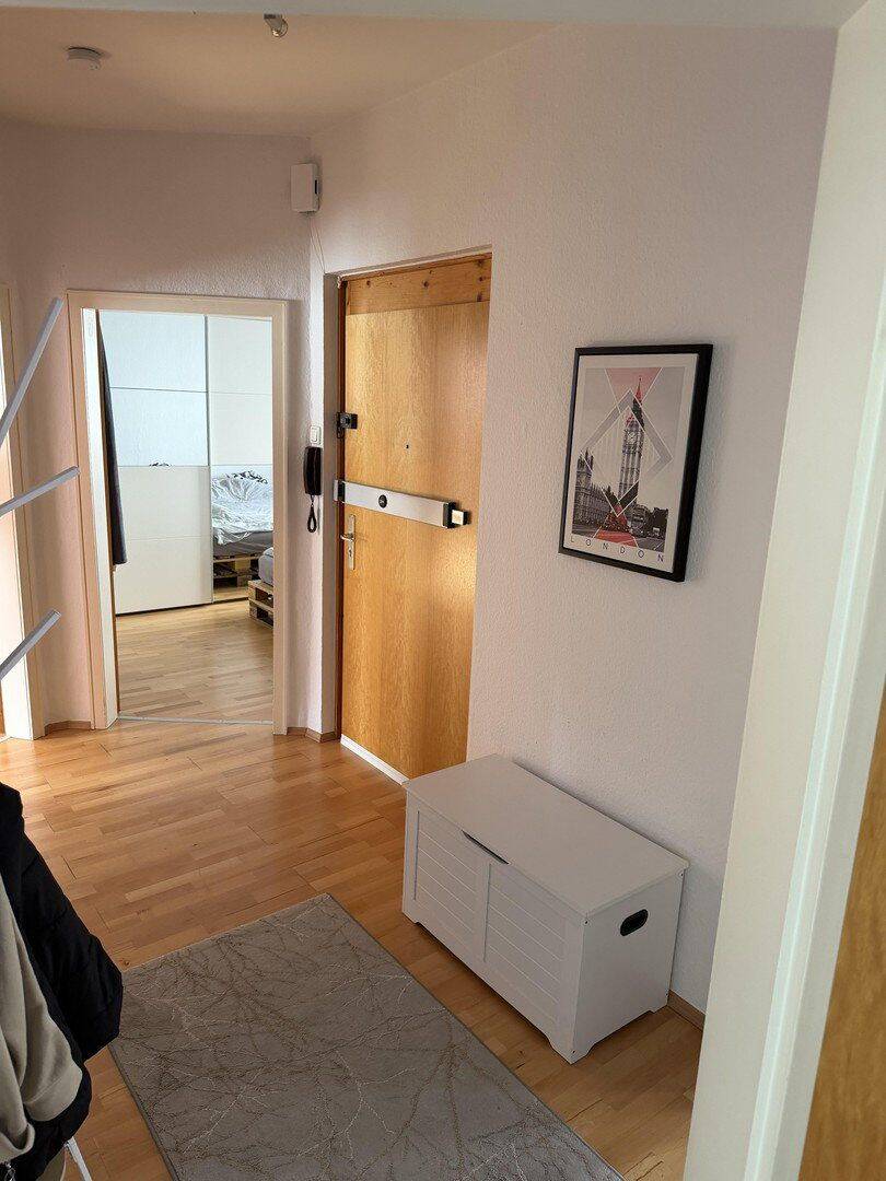 Schön geschnittene Dreizimmerwohnung mit Wohnküche, 51067 Köln (Mülheim Buchheim Dellbrück Holweide)
