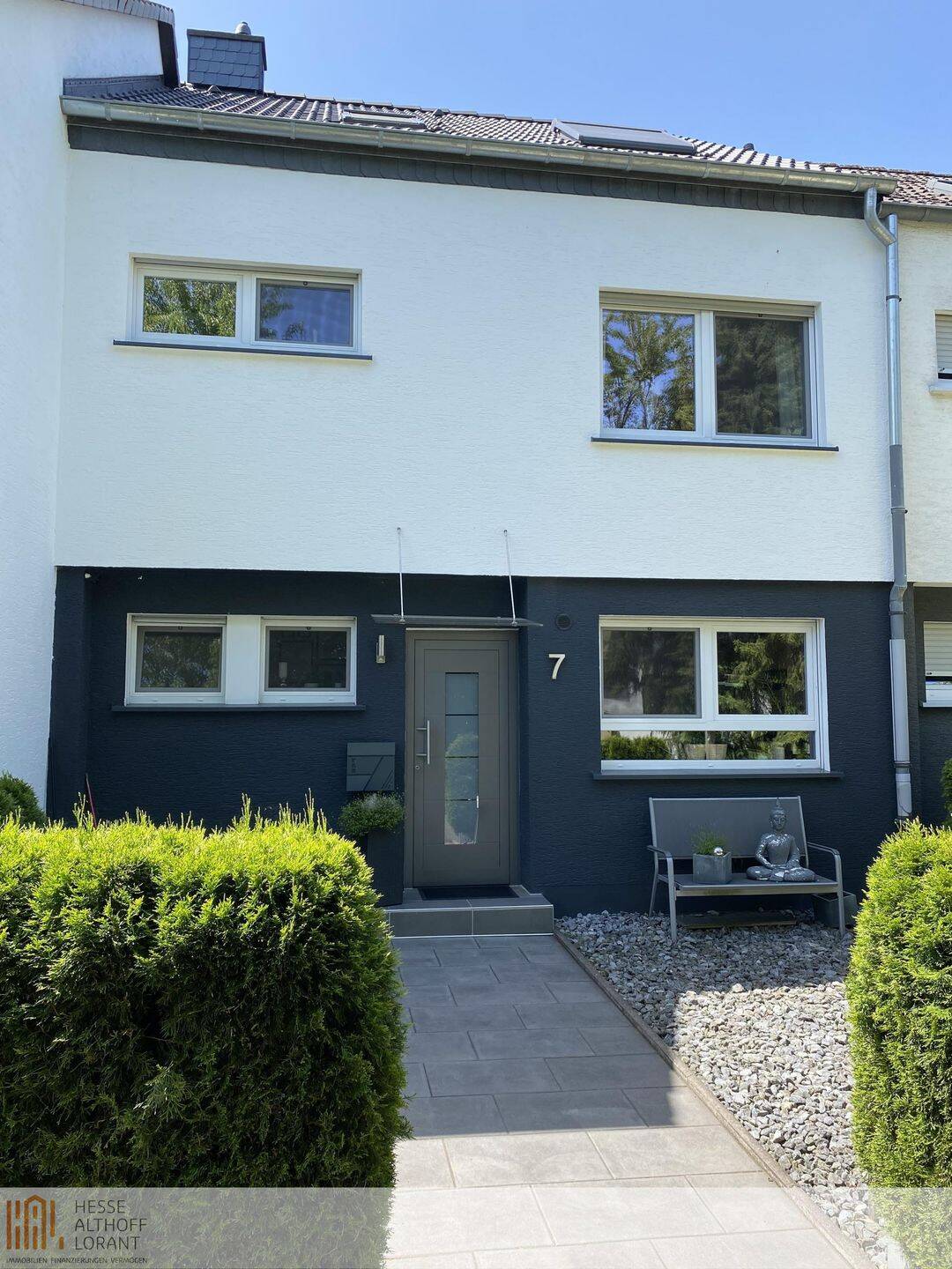 Einziehen und Wohlfühlen – Modernisiertes Reihenmittelhaus mit ansprechendem Garten!, 59457 Werl