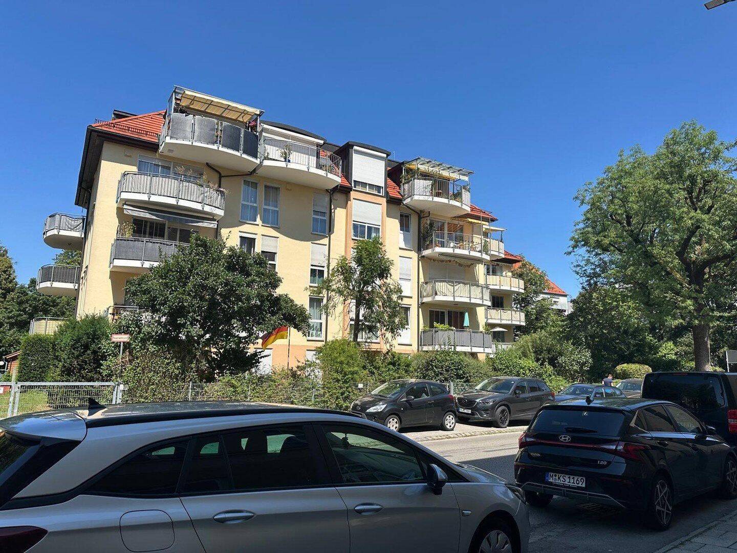 Helle 3 Zimmer ETW München-Berg am Laim, moebliert, provisionsfrei