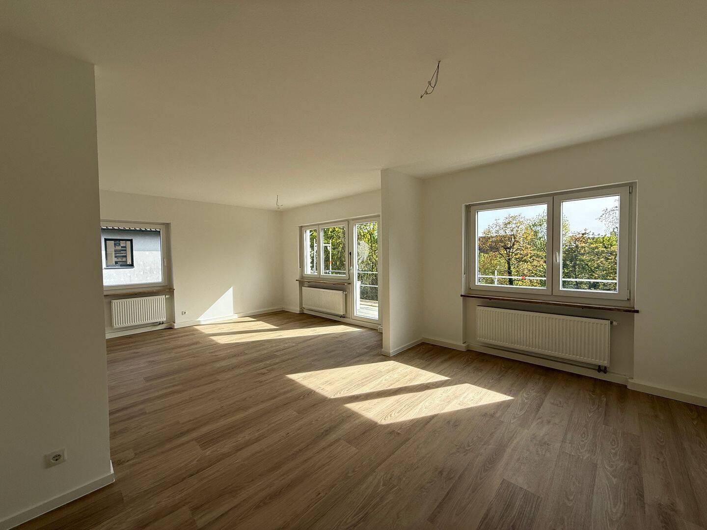 Sanierte 3-Zimmer-Wohnung mit großem Balkon in beliebter Lage im Frauenland, 97074 Würzburg (Frauenland Sanderau)