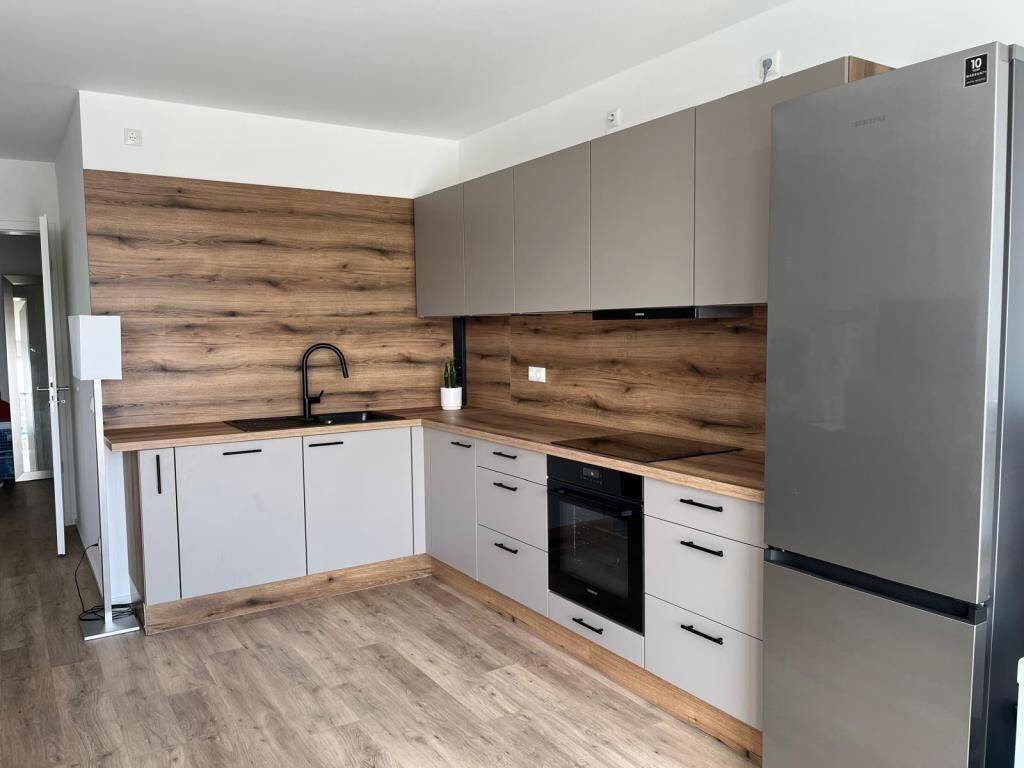 Helle 4-Zimmer-Wohnung mit Dachterrasse in Essen Südviertel!, 45128 Essen (Südostviertel Südviertel)