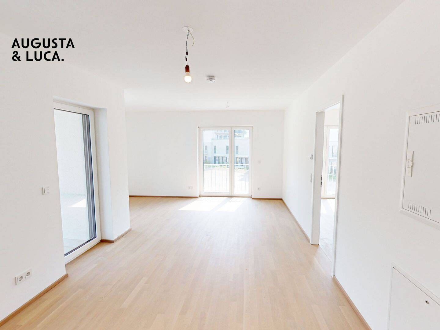 Großzügige 2-Zimmer Wohnung mit Terrasse und EBK, 86150 Augsburg (Innenstadt)