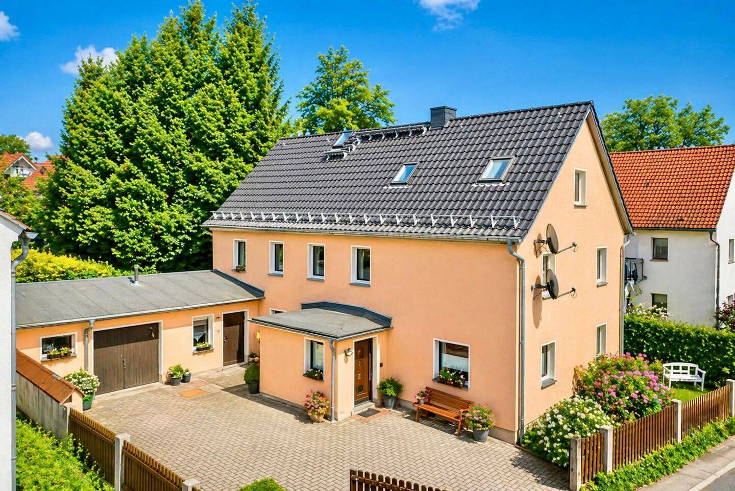 * Saniertes Haus im Schönfelder Hochland mit viel Platz für Ihre Familie *, 1328 Dresden