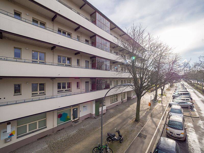 Helle 1,5-Zimmer-Wohnung mit Balkon und Tageslichtbad für Selbstrenovierer – provisionsfrei, 13599 Berlin (Spandau)