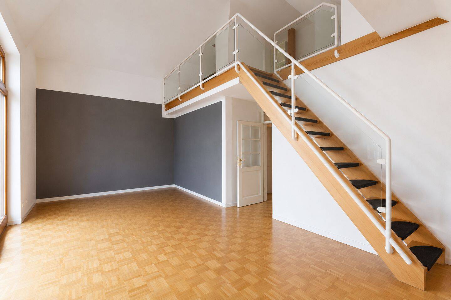Schöne Maisonettewohnung mit Galerie und Südbalkon, 49080 Osnabrück (Kalkhügel Wüste)