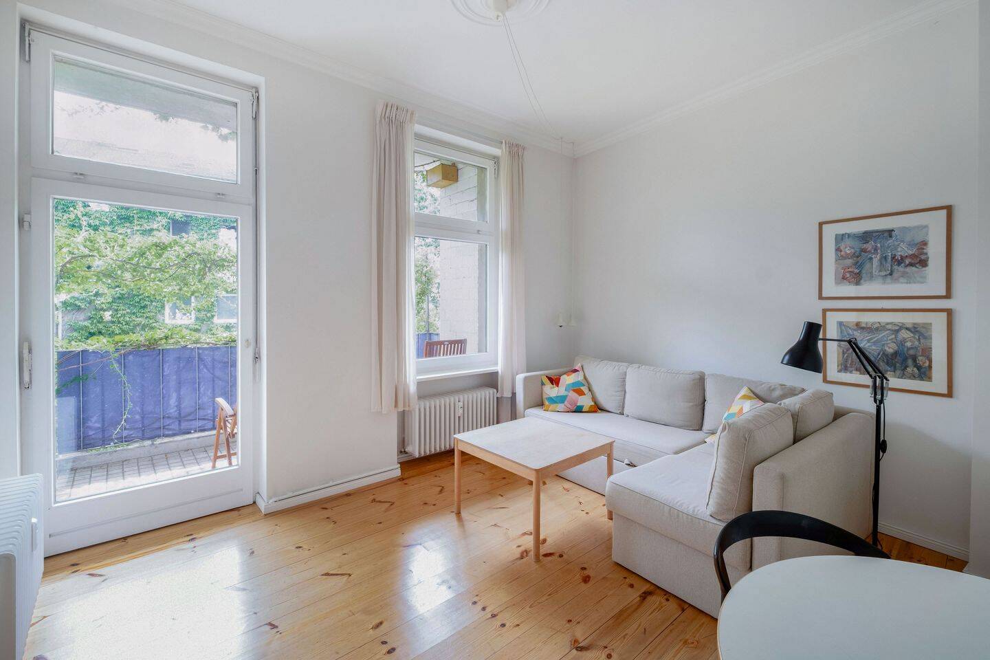 Urbanes Wohnen in zentraler Lage: Helle 2-Zimmer-Wohnung mit zwei Balkonen, 10555 Berlin (Mitte Hansaviertel Moabit Tiergarten)