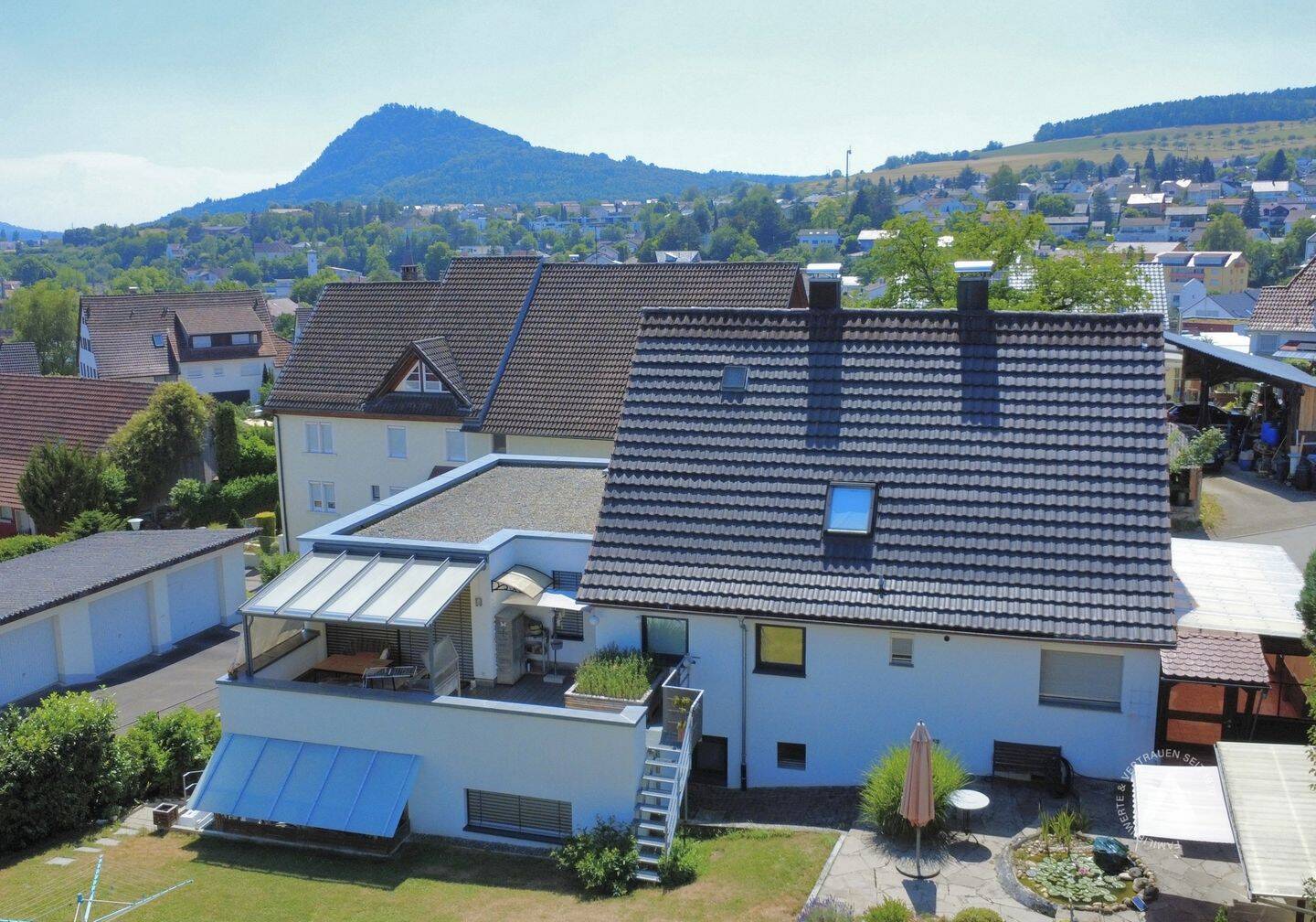 3 Familienhaus mit großem Grundstück in Engen – Ideal für Investoren oder Mehrgenerationennutzung, 78234 Engen