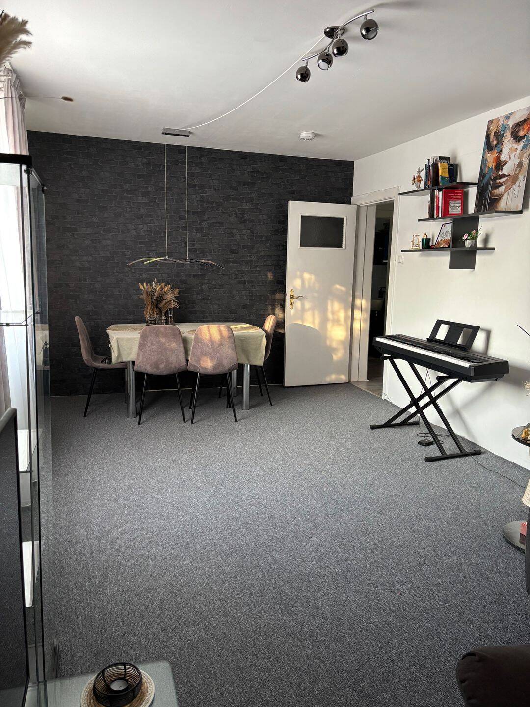 *befristet* Möblierte 2,5-Zimmer-Wohnung in Hamburg-Alsterdorf | 01.09.2026 – 31.08.2027, 22297 Hamburg (Hamburg-Nord Alsterdorf Barmbek-Nord Groß Borstel Winterhude)