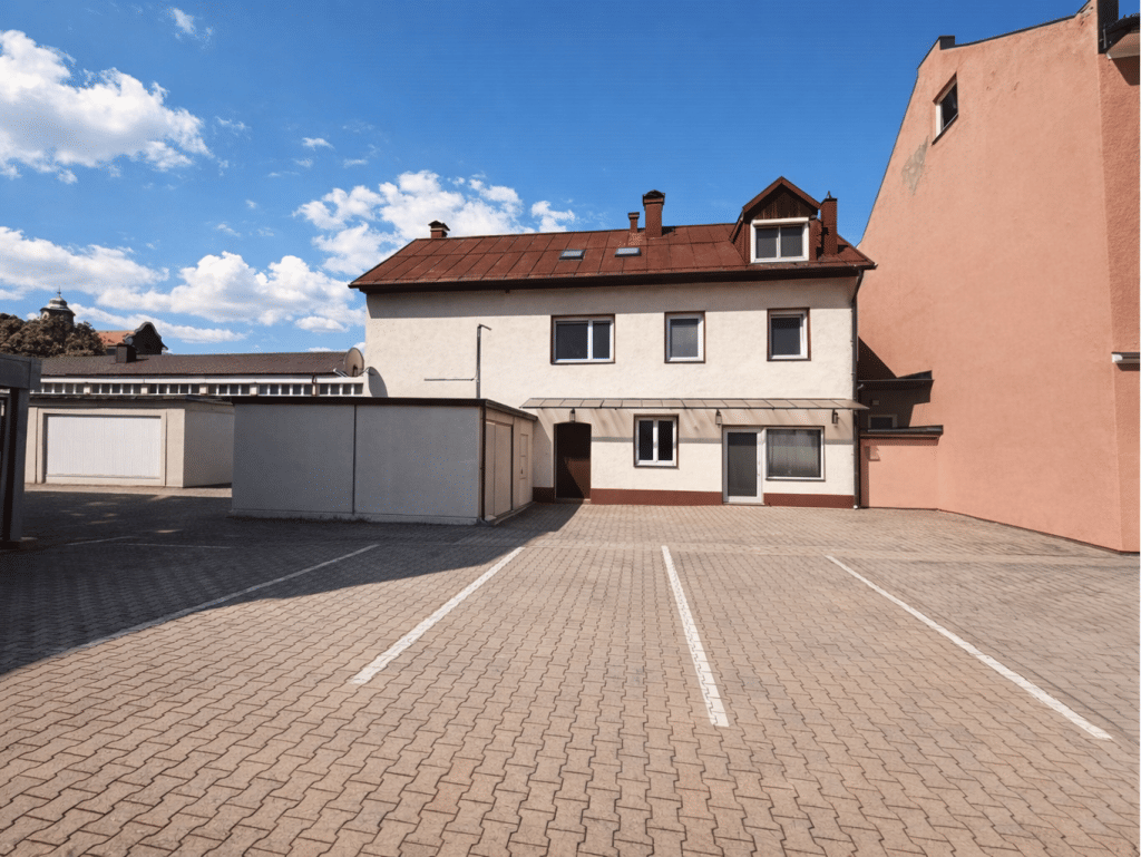 Wohn-/Geschäftshaus in Kempten: Arbeiten & Wohnen mit Loggia und 3 Parkplätzen (Variante), 87439 Kempten (Allgäu)