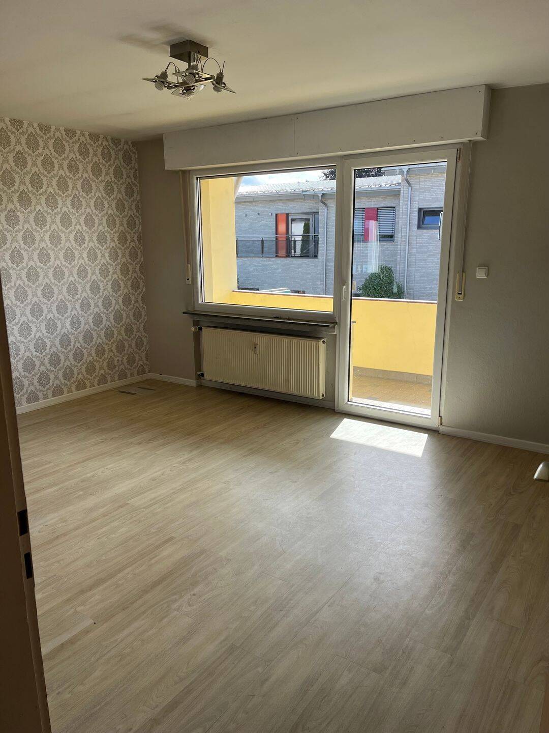 Moderne 4-ZKB-Wohnung mit Balkon 110 m²Stellplatz oder Garage, 56218 Mülheim-Kärlich