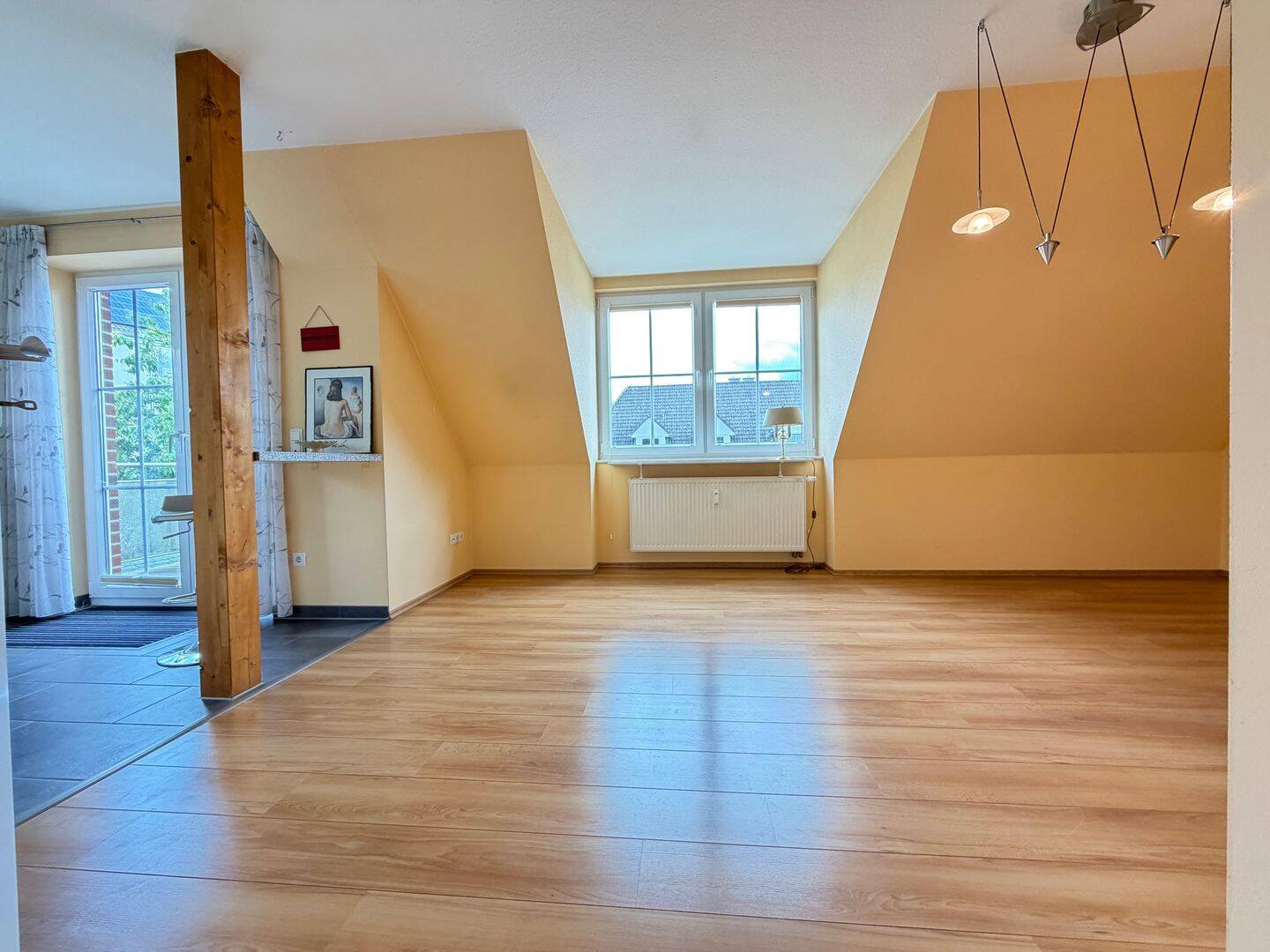 89 qm 2+1-ZIMMER-MAISONETTE-DACHGESCHOSSWOHNUNG MIT BALKON IN 21339 LÜNEBURG, 21339 Lüneburg