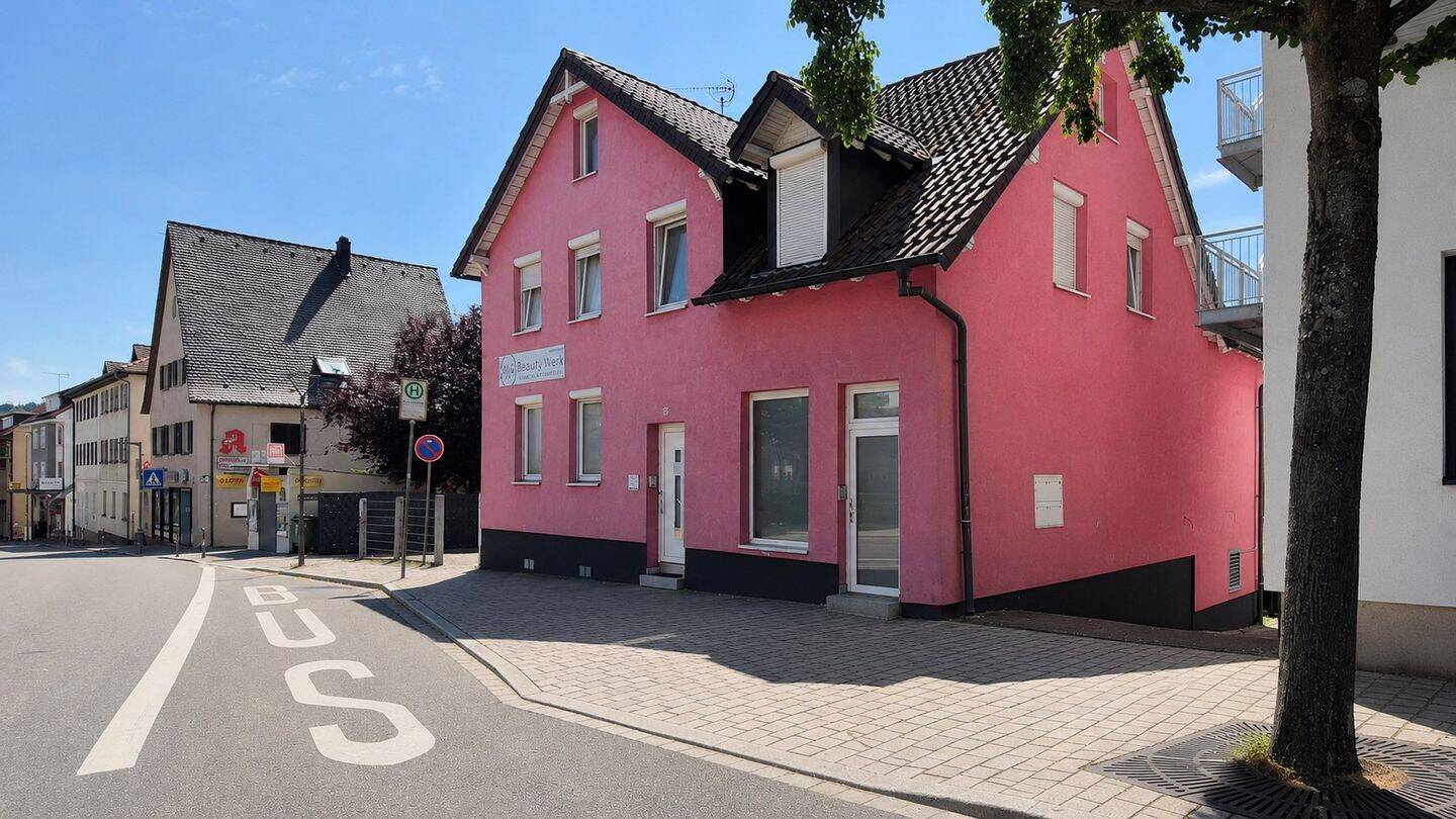 Provisionsfrei: A+ Wohn-/Geschäftshaus mit Wärmepumpe, Birkenfeld, 75217 Birkenfeld